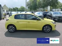 Gebraucht Peugeot 208 Active 75 PS (55 kW) 2024 Gelb Kleinwagen