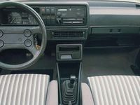 Second-hand VW Jetta 72 CP (52 kW) 1986 Argintiu Berlinǎ
