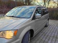 Gebraucht Chrysler Grand Voyager 287 PS (211 kW) 2012 Gold Van / Kleinbus
