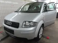 Gebraucht Audi A2 110 PS (80 kW) 2002 Lichtsilbermet. Kleinwagen