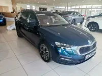 Gebraucht Skoda Octavia Clever 150 PS (110 kW) 2021 Lavablau metallic Kombi