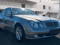 Gebraucht Mercedes E240 177 PS (130 kW) 2005 Grau Limousine