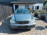 Gebraucht Mercedes C180 143 PS (105 kW) 2004 Blau Kombi