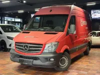 Używany Mercedes Sprinter 163 KM (119 kW) 2018 Czerwony Van