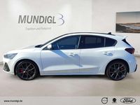 Używany Ford Focus ST 280 KM (205 kW) 2024 Biały Sedan/Limuzyna