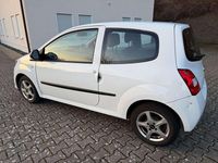 Second-hand Renault Twingo Expression 58 CP (42 kW) 2009 Alb Hatchback