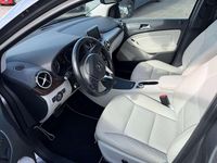 Gebraucht Mercedes B220 170 PS (125 kW) 2013 Mountaingrau  met. Van / Kleinbus