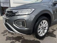 Neu VW T-Roc Life 150 PS (110 kW) 2025 Indiumgrau metallic SUV