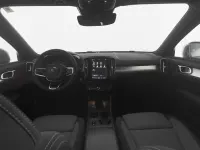 Gebraucht Volvo XC40 Core 163 PS (119 kW) 2024 Grau vapour grey / metallic SUV