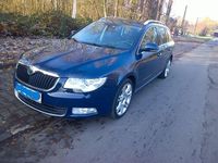 Gebraucht Skoda Superb Ambition 260 PS (191 kW) 2011 Blau Kombi