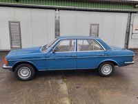 Gebraucht Mercedes E280 185 PS (136 kW) 1978 Blau Limousine