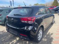 Gebraucht Kia Rio Edition 7 84 PS (61 kW) 2018 Schwarz Limousine