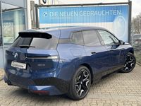 gebraucht BMW iX xDrive40 LASER PANO CarPlay B&W DAB AHK