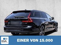 Gebraucht Volvo V90 Ultimate 197 PS (144 kW) 2024 Schwarz metallic Kombi