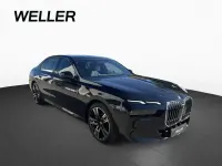 Gebraucht BMW 740 M Sport 299 PS (219 kW) 2025 Carbonschwarz (schwarz) Limousine