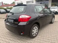 Gebraucht Toyota Auris Cool 99 PS (72 kW) 2013 Schwarz Limousine