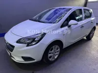 Używany Opel Corsa Selection 69 KM (50 kW) 2018 Biały Hatchback