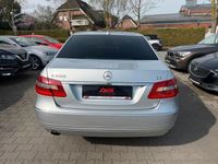 Gebraucht Mercedes E200 Avantgarde 184 PS (135 kW) 2010 Iridiumsilber Limousine