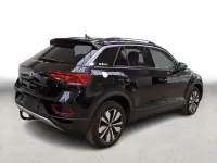Second-hand VW T-Roc Goal 150 CP (110 kW) 2025 Negru SUV