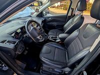 Gebraucht Ford Kuga 180 PS (132 kW) 2016 Schwarz SUV