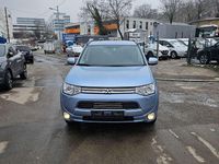 Gebraucht Mitsubishi Outlander P-HEV Plus 121 PS (88 kW) 2015 Bluish silver SUV