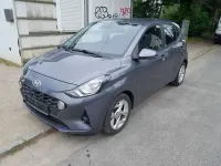 Gebraucht Hyundai i10 Trend 67 PS (49 kW) 2020 Star dust / met Kleinwagen