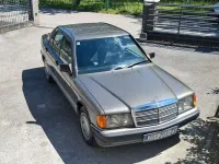 Gebraucht Mercedes 190 75 PS (55 kW) 1992 Grau Limousine