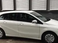 Gebraucht Mercedes B180 122 PS (89 kW) 2016 Weiß Van / Kleinbus