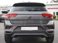 Gebraucht VW T-Roc Style 150 PS (110 kW) 2021 Grau SUV