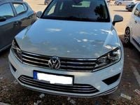 Gebraucht VW Touareg 262 PS (192 kW) 2017 Weiß SUV