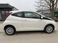 Gebraucht Toyota Aygo 72 PS (52 kW) 2019 Weiß Kleinwagen