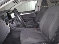 Gebraucht VW Golf VIII Life 150 PS (110 kW) 2024 Reflexsilber metallic (metallic) Kombi