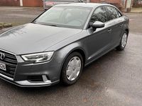 Gebraucht Audi A3 Sport 116 PS (85 kW) 2018 Grau Limousine