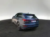 Gebraucht Audi e-tron Ambiente 359 kW (489 PS) 2025 Magnetgrau (metallic) SUV