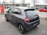 Gebraucht Renault Twingo LIMITED 69 PS (50 kW) 2019 Lunairegrau metallic (metallic) Kleinwagen