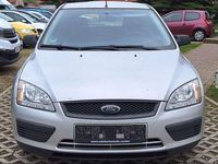 Gebraucht Ford Focus 80 PS (58 kW) 2005 Silber Limousine