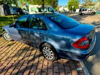 Usata Mercedes E200 184 CV (135 kW) 2006 Grigio Berlina