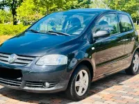 Gebraucht VW Fox Style 60 PS (44 kW) 2011 Schwarz Kleinwagen