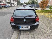 Gebraucht BMW 114 102 PS (75 kW) 2014 Schwarz Kleinwagen