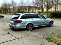 Gebraucht Mercedes E220 170 PS (125 kW) 2016 Grau Kombi