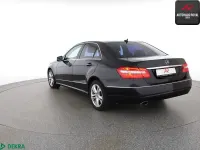 Gebraucht Mercedes E250 Avantgarde 204 PS (150 kW) 2009 Schwarz Limousine