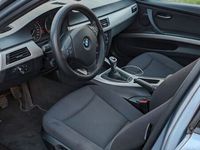 gebraucht BMW 318 d Touring PANO/TEMPOMAT/SITZHEIZUNG