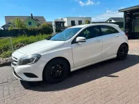 Gebraucht Mercedes A180 122 PS (89 kW) 2014 Weiß Kleinwagen
