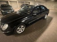 Gebraucht Mercedes E200 Avantgarde 163 PS (119 kW) 2004 Schwarz Limousine