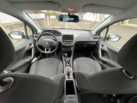 gebraucht Peugeot 2008 ACTIVE 1,6 VTi 88kw AHK