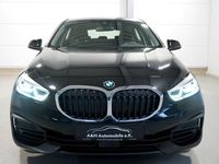 Gebraucht BMW 118 Advantage 150 PS (110 kW) 2023 Saphirschwarz (metallic) Kleinwagen