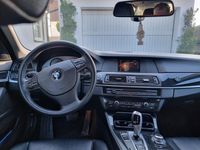 Second-hand BMW 525 218 CP (160 kW) 2013 Argintiu Break