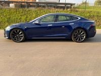 Second-hand Tesla Model S 386 kW (525 CP) 2017 Albastru Hatchback