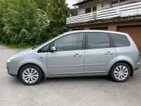 Gebraucht Ford Focus Ghia 125 PS (91 kW) 2004 Silber Limousine