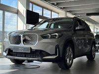Gebraucht BMW iX1 Shadowline 230 kW (313 PS) 2025 Spacesilber metallic SUV